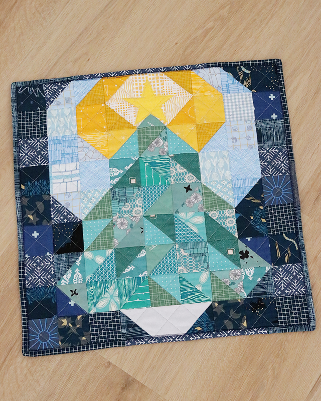 Christmas Tree Mini Quilt Pattern - Bonjour Quilts